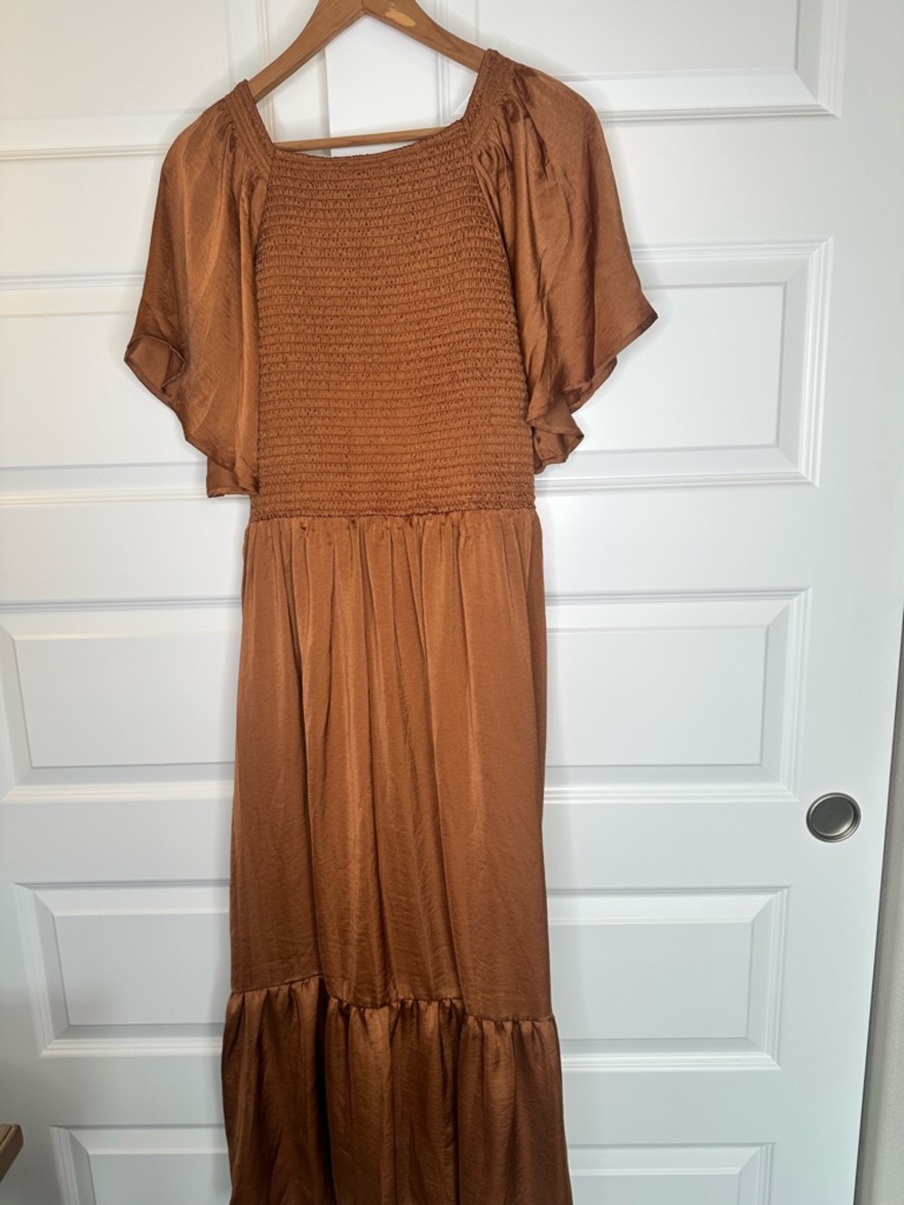 In Loom Emilia Dress Size L Sepia Satin Smocked Midi - NWT - Picture 4 of 6